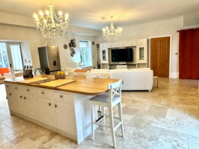 Stunning and luxurious Manor House holiday home